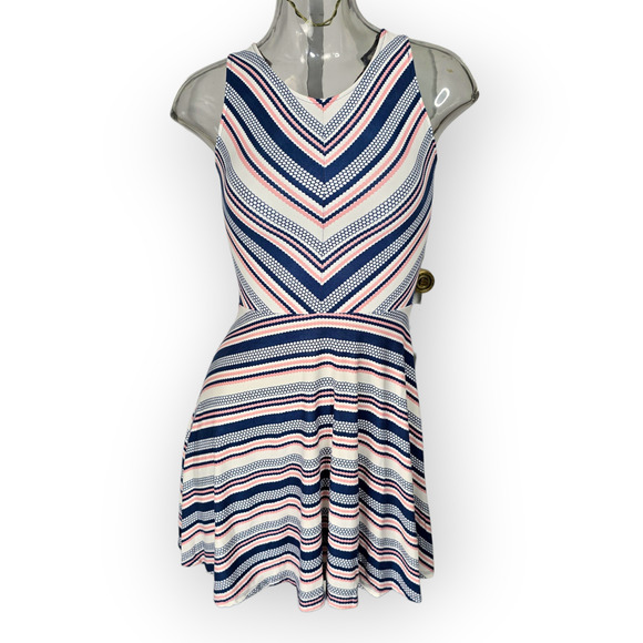 Derek Heart Striped Mini Dress Thin Light Comfortable Fitted Sporty Size M - Picture 2 of 7